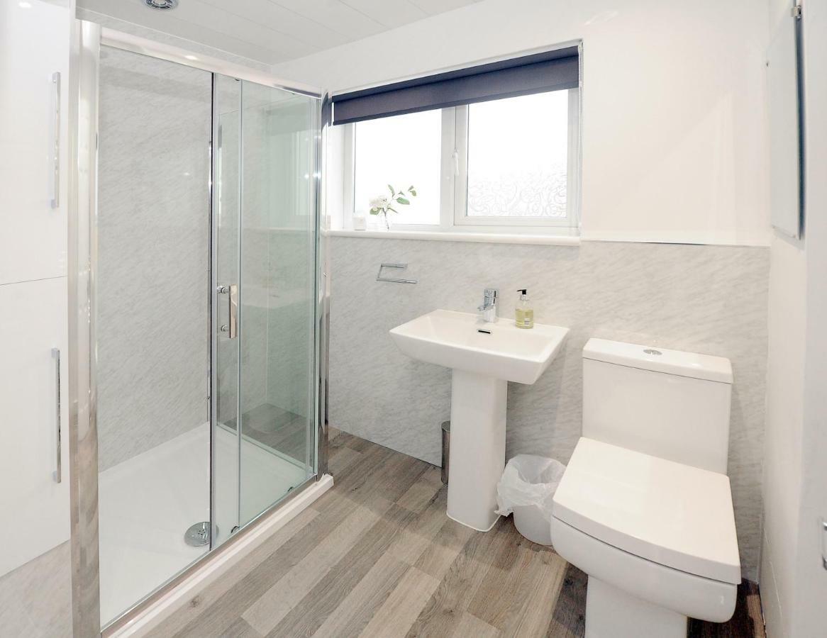 Three Bedroom Spacious House Стерлинг Экстерьер фото